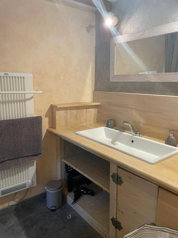 Domaine Saint Claude - Gite , Chambres D'Hotes & Hebergement Insolite Malleval 외부 사진